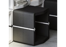 Pouf U-Cube noir raccord blanc | STOCKHOLM